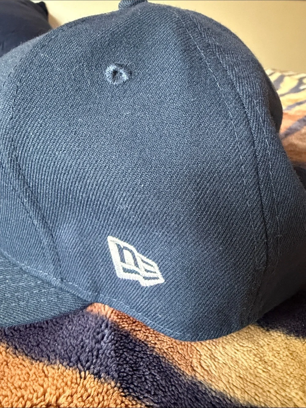 New Era Dallas Mavericks Navy Blue Fitted Hat with Team Logo